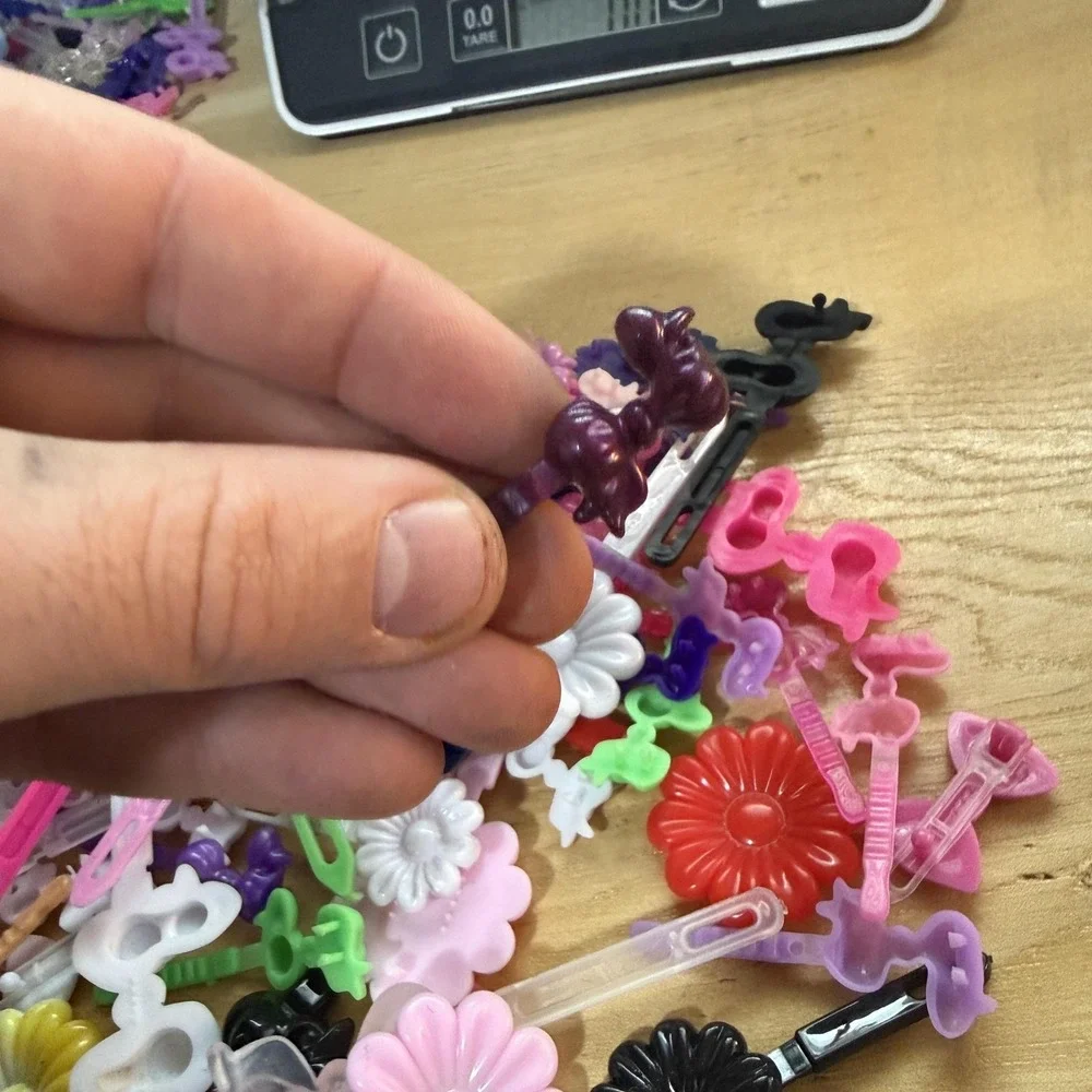 80's 90's Plastic Hair Clips Barrettes Vintage Flowers Bows Lot of ~100